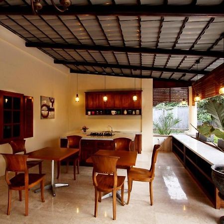 Griya Gendhis Saraswati Boutique Hotel Klaten エクステリア 写真
