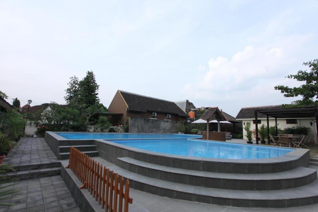 Griya Gendhis Saraswati Boutique Hotel Klaten エクステリア 写真