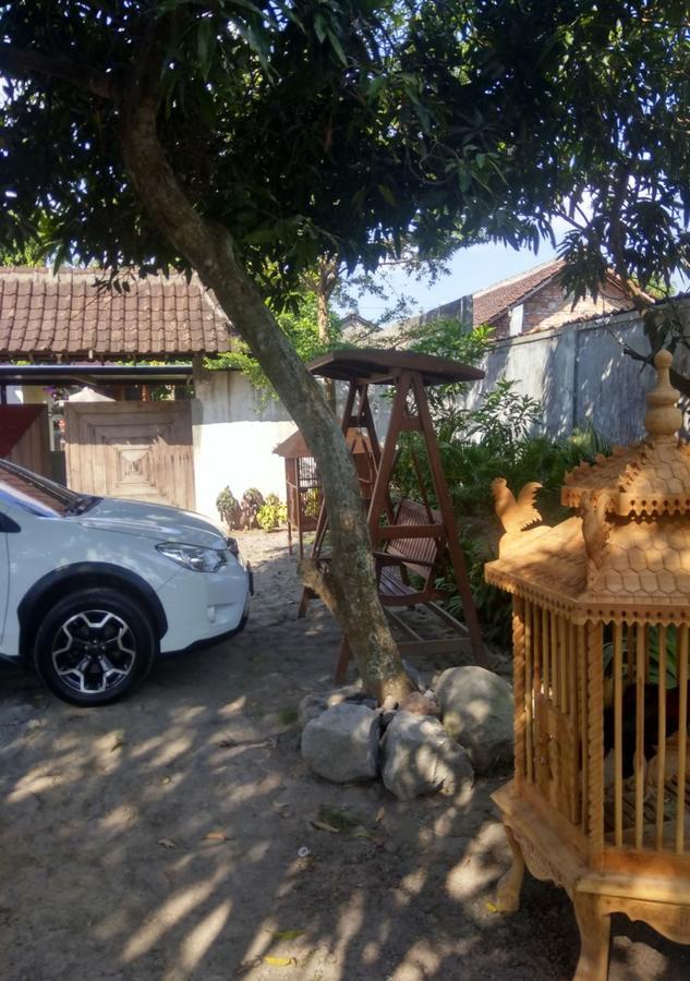Griya Gendhis Saraswati Boutique Hotel Klaten エクステリア 写真