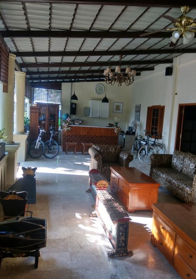 Griya Gendhis Saraswati Boutique Hotel Klaten エクステリア 写真