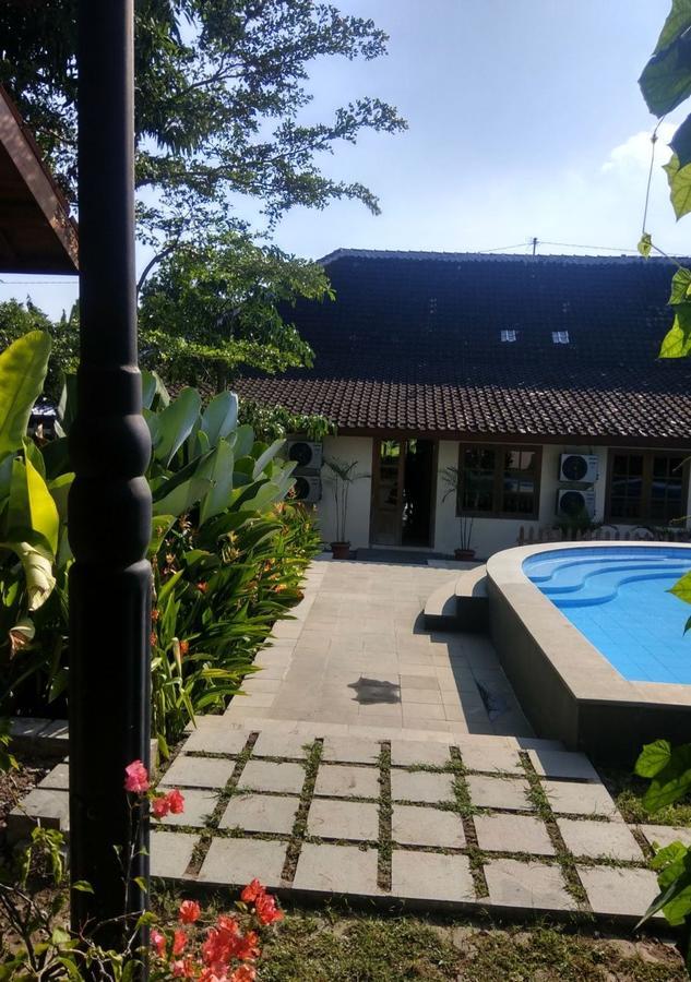 Griya Gendhis Saraswati Boutique Hotel Klaten エクステリア 写真
